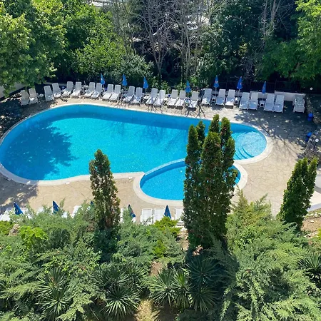 Vezhen - Free Parking Otel 3*