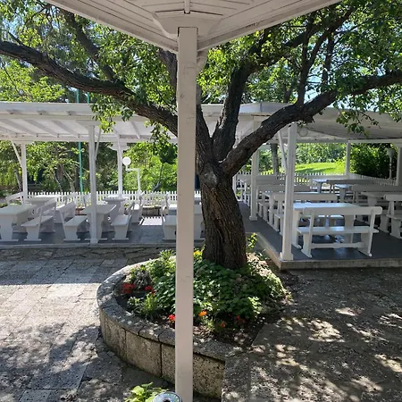 Vezhen - Free Parking Otel 3*