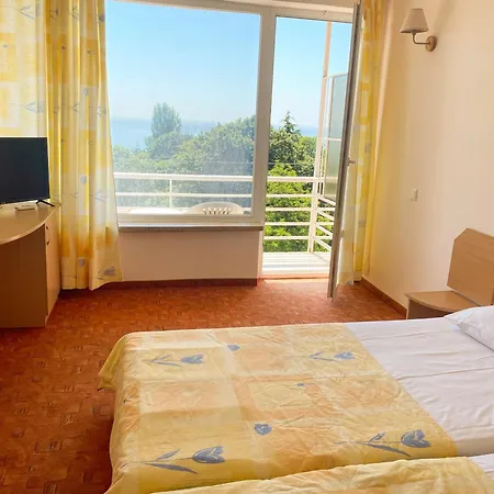 Otel Vezhen - Free Parking