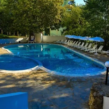 Vezhen - Free Parking Golden Sands
