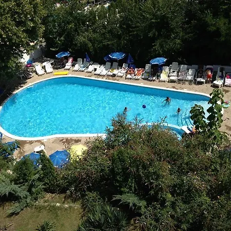 Vezhen - Free Parking Hotel Złote Piaski