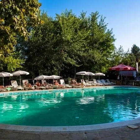 Otel Vezhen - Free Parking