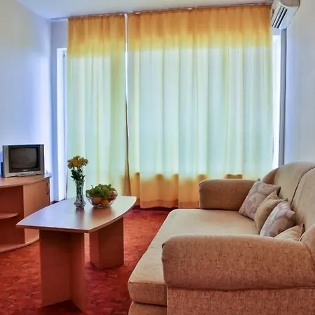 Vezhen - Free Parking Złote Piaski