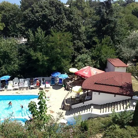 Хотел Vezhen - Free Parking 3*