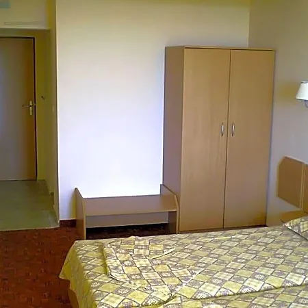 Hotel Vezhen - Free Parking