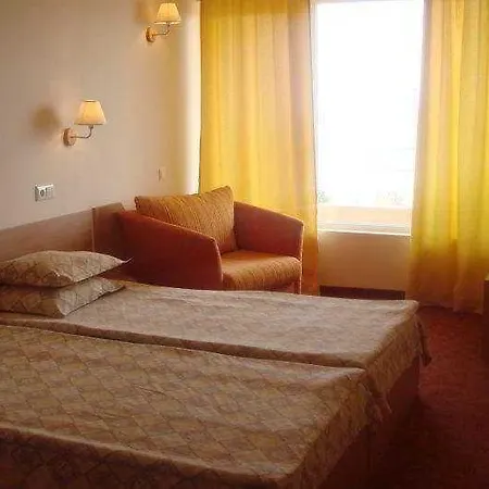 Vezhen - Free Parking Otel 3*