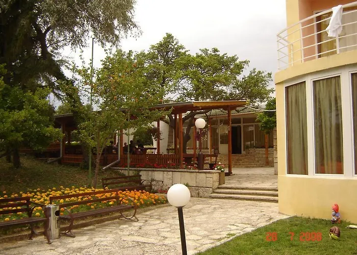 Vezhen - Free Parking Golden Sands