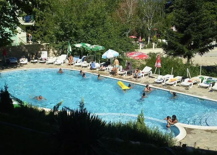 Vezhen - Free Parking Szálloda